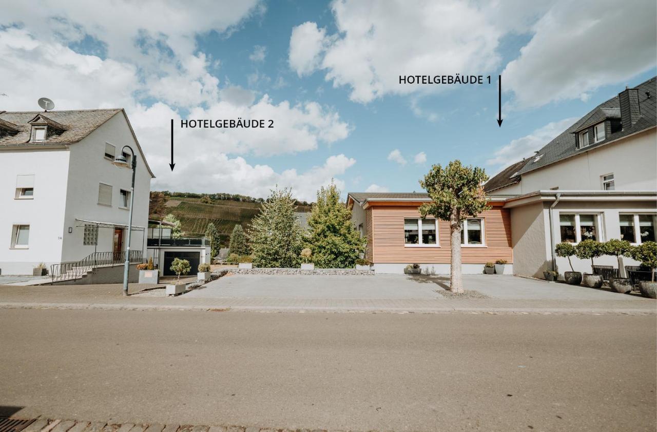 Hotel Restaurant Zur Marienburg Pünderich Exterior foto